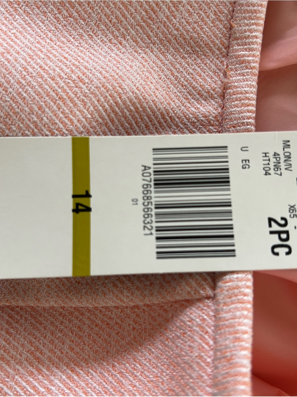 NWT - Le Suit - Light Peach Skirt with Structured Blazer - Picture 9 of 11